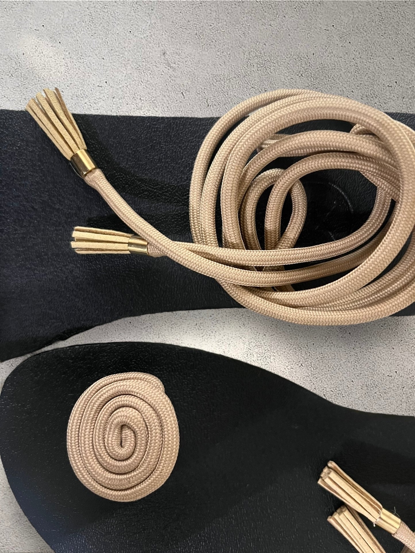TASSEL - SAND