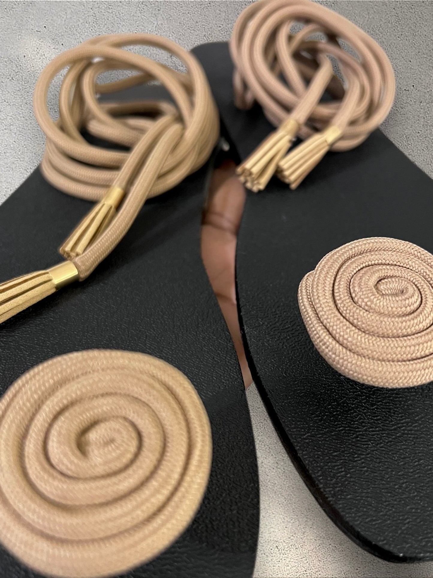 TASSEL - SAND
